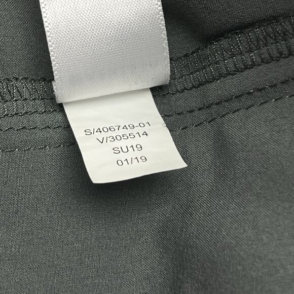 Athleta Women's Gray/Black Striped Ascender Running Shorts Size 6 Pockets - Picture 9 of 12